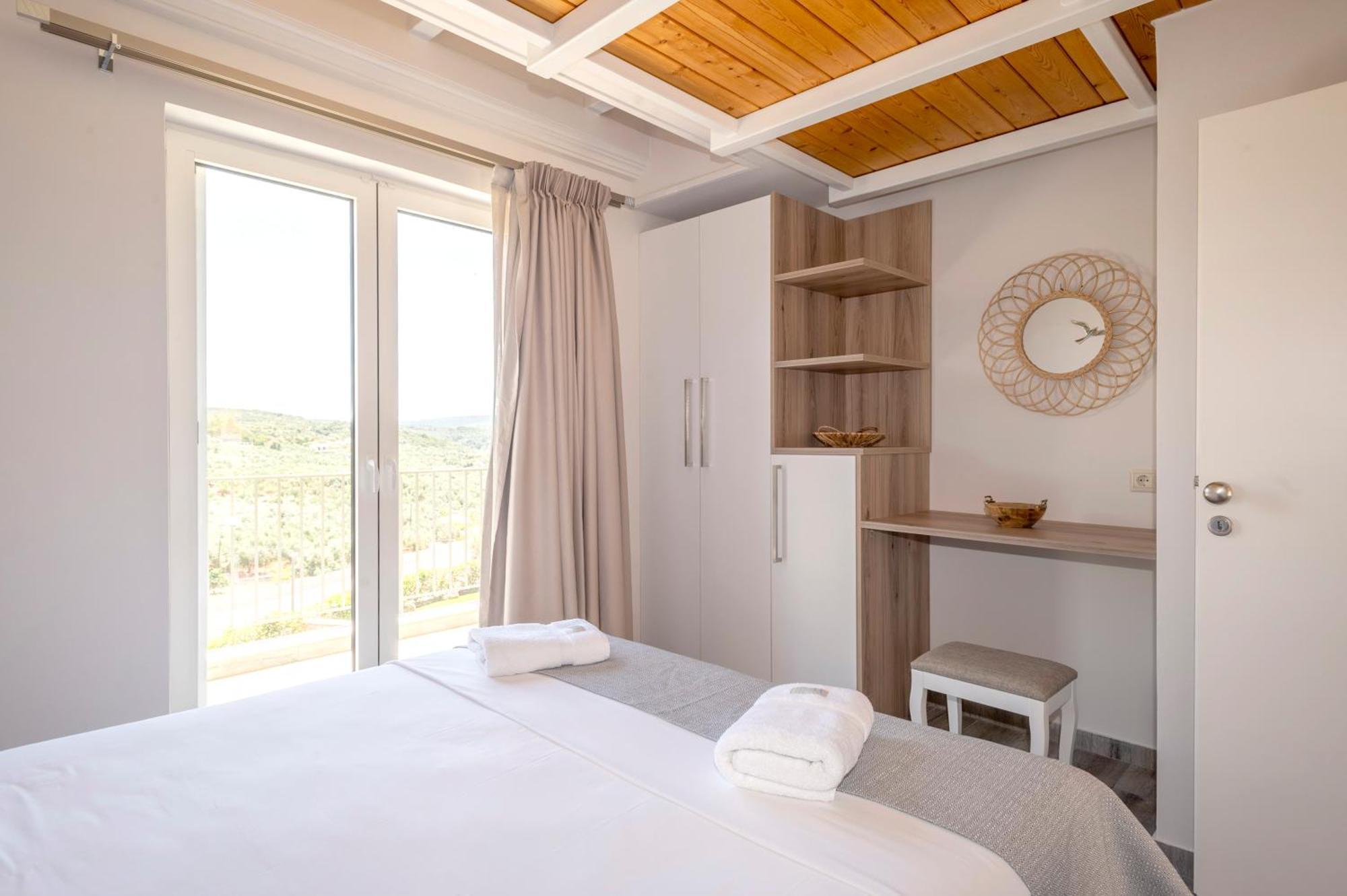 Apartmán Alma Hills Gialova Exteriér fotografie