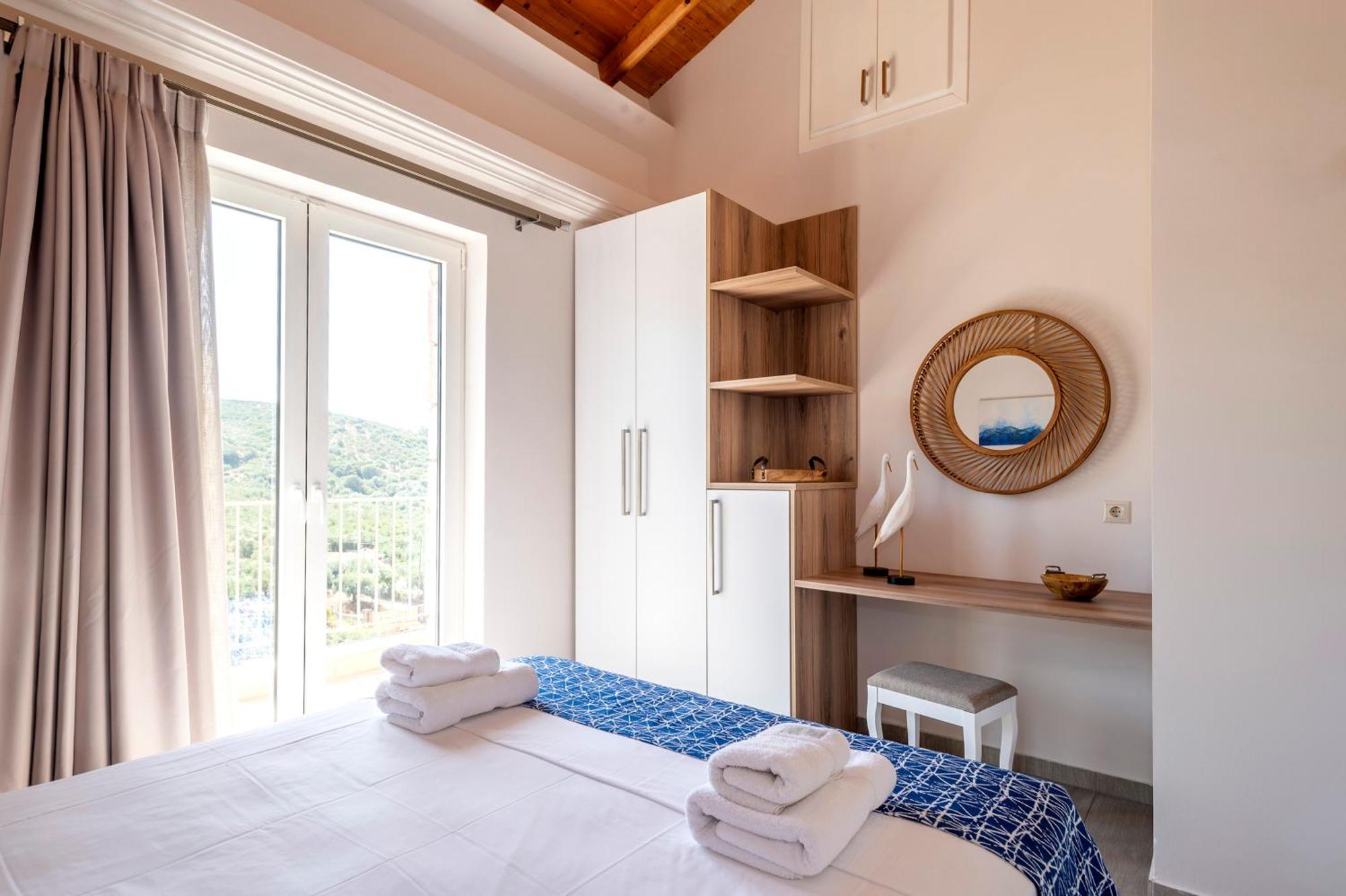 Apartmán Alma Hills Gialova Exteriér fotografie